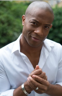 It&#39;s been over a decade since Shaun Escoffery broke out with the big international hits “Space Rider” and “Days Like This.” The London-born singer began ... - shaun_escoffery2